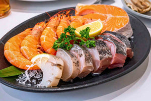 best seafoods for diabetes in a black plate